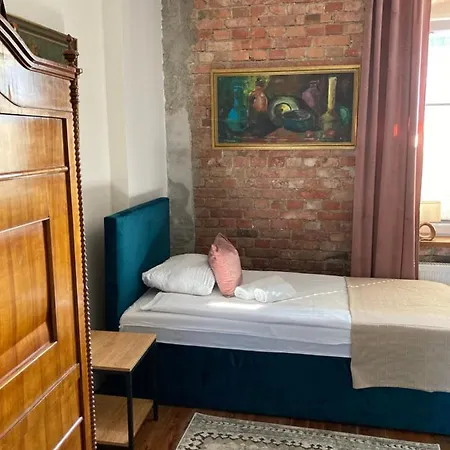 Italiana Z Prywatnymi Lazienkami & Odnowa Biologiczna 3*