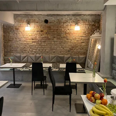 Italiana Z Prywatnymi Lazienkami & Odnowa Biologiczna