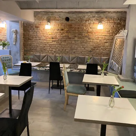 Bed & Breakfast Italiana Z Prywatnymi Lazienkami & Odnowa Biologiczna 3*