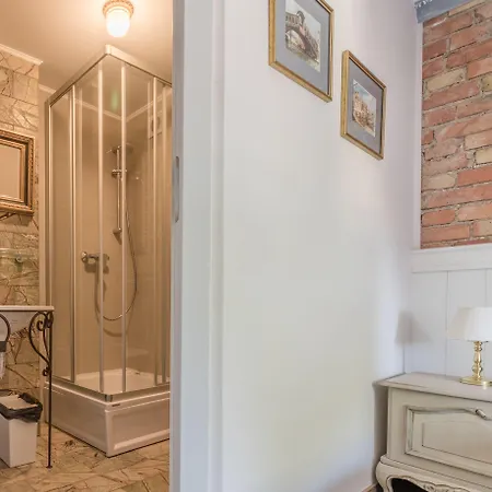 Italiana Z Prywatnymi Lazienkami & Odnowa Biologiczna Отель типа 