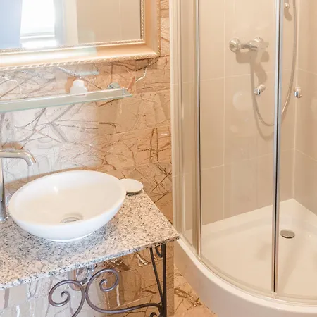 Italiana Z Prywatnymi Lazienkami & Odnowa Biologiczna Отель типа 