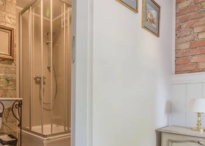 Italiana Z Prywatnymi Lazienkami & Odnowa Biologiczna فندق مبيت وإفطار غدينيا