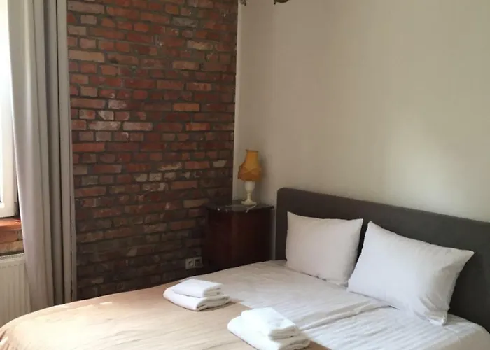 לינה וארוחת בוקר Italiana Z Prywatnymi Lazienkami & Odnowa Biologiczna גדינייה